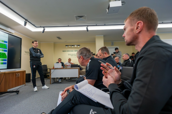 Слушатели программы &laquo;PRO-УЕФА&raquo; посетили тренировку &laquo;Локомотива&raquo;