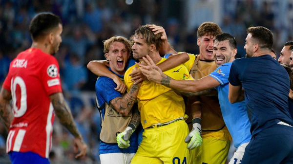 "Манчестер Юнайтед" заинтересован в приобретении вратаря "Лацио" Проведеля 