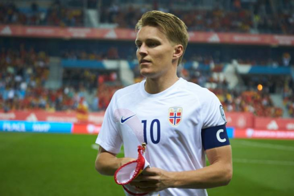 Сборная неудачников отбора Евро-2024: Холанн в атаке, Савич и Линделёф в обороне