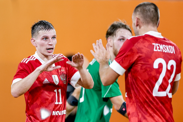 Сборная России во второй раз переиграла Парагвай