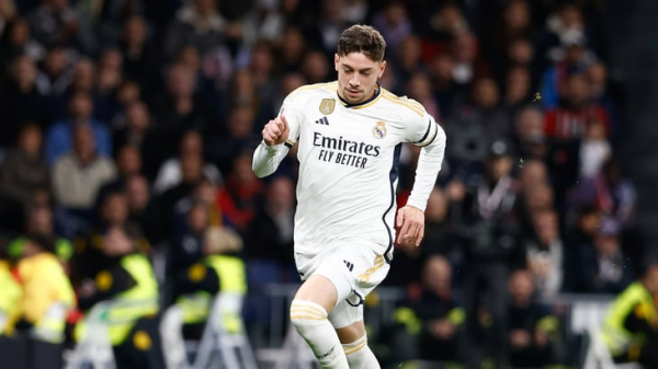 Официально: Вальверде продлил контракт с &laquo;Реалом&raquo;