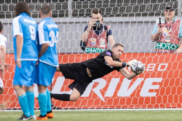 Чемпионат России по футболу: история &laquo;Зенита&raquo; &mdash; пять пенальти в одном матче, как вратарь команды исполнил 11-метровый