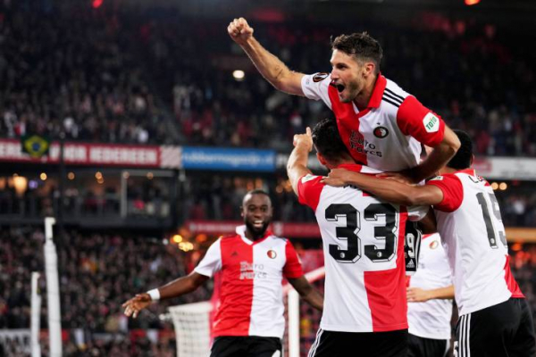 Второй Ван Перси или новый Кежман? &laquo;Реал&raquo; и &laquo;Барса&raquo; нацелились на лидера атаки &laquo;Фейеноорда&raquo;