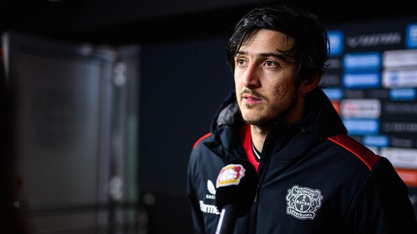 Моуринью: Азмуну не хватает чего-то в обороне, чтобы играть в "старте" "Ромы"