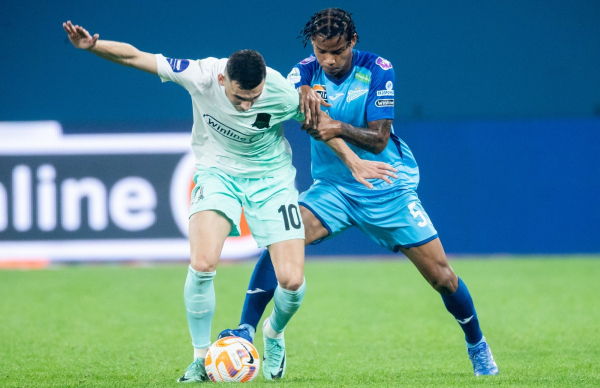 
        Финал первого круга завершился боевой ничьей: на мяч Сперцяна у &laquo;Зенита&raquo; ответил лучший бомбардир РПЛ
        
        
        
	