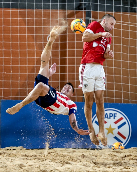 Сборная России во второй раз переиграла Парагвай