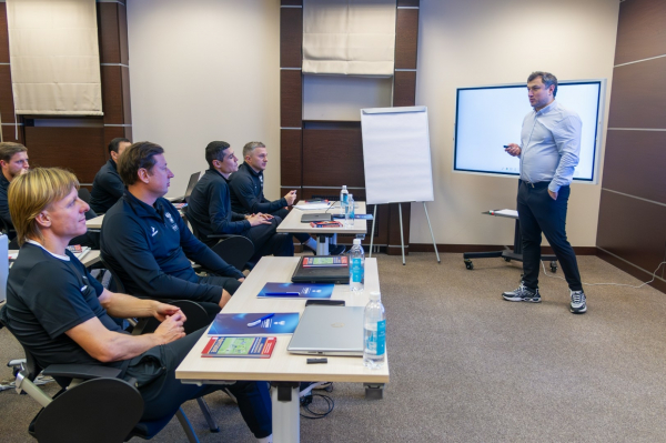 Слушатели программы &laquo;PRO-УЕФА&raquo; посетили тренировку &laquo;Локомотива&raquo;