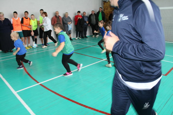 Пименов и Гасилин приехали к победителям фестиваля &laquo;Футбол в школе&raquo; 