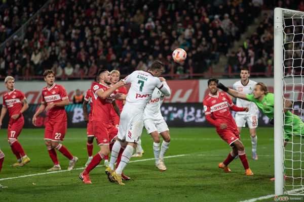 
        Сумбурное дерби: медленный Дзюба забил за &laquo;Локомотив&raquo;, но &laquo;Спартак&raquo; всё равно не проиграл в меньшинстве. А где Соболев?
        
        
        
	