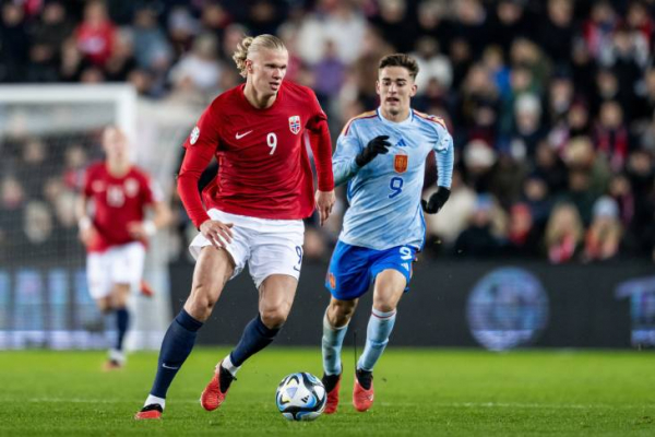 Не все сразу. Как требл &laquo;Манчестер Сити&raquo; оставил Холанна без Евро-2024