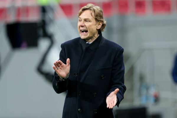 Сборная России по футболу, когда заканчивается контракт Валерия Карпина, что будет дальше, уйдёт ли тренер, мнение