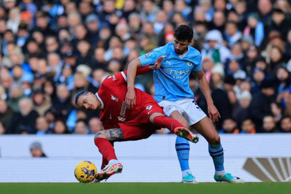 &laquo;Ливерпуль&raquo; сдержал &laquo;Ман Сити&raquo;. Борьба за титул АПЛ принимает новый оборот