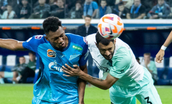 
        Финал первого круга завершился боевой ничьей: на мяч Сперцяна у &laquo;Зенита&raquo; ответил лучший бомбардир РПЛ
        
        
        
	