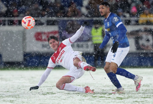 &laquo;Балтика&raquo; &mdash; &laquo;Спартак&raquo;, 16-й тур РПЛ, 25 ноября 2023: фото снежного матча, условия, погода