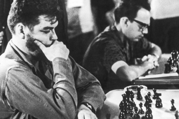 Че Гевара, революция на Кубе, Фидель Кастро: увлечение футболом и регби, матч в шахматы с Фишером, спортивный журналист