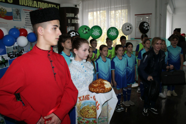 Пименов и Гасилин приехали к победителям фестиваля &laquo;Футбол в школе&raquo; 