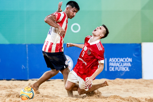 Сборная России во второй раз переиграла Парагвай