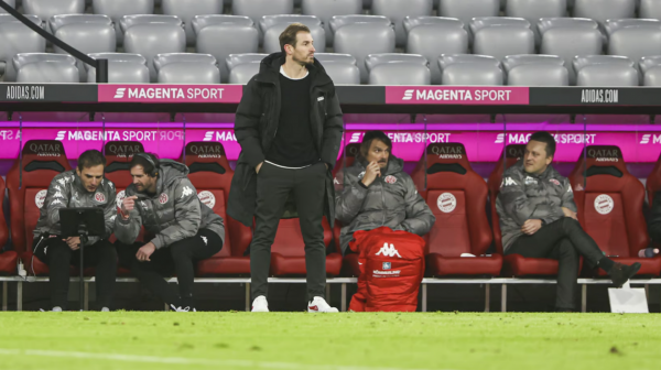 Футбольный клуб "Майнц" объявил об отставке главного тренера команды