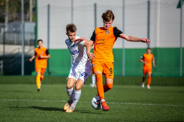 &laquo;СКА Хабаровск&raquo; возглавил таблицу турнира победителей МЮФЛ-3