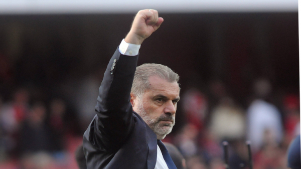 Постекоглу признан лучшим тренером октября в АПЛ