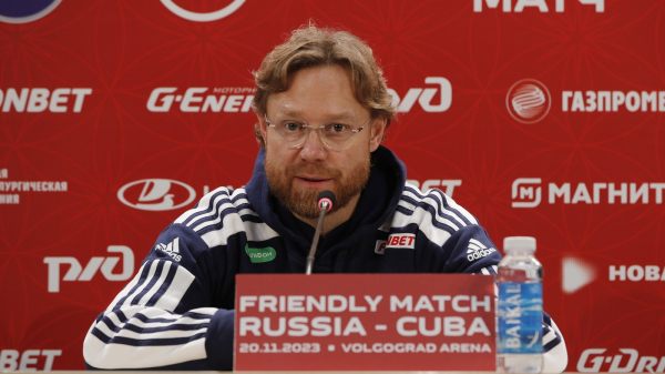 Валерий Карпин: &laquo;Болельщики внесли свою лепту в счёт 8:0&raquo;