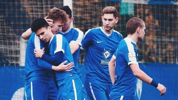 Футболисты "Чертаново" прервали победную серию "Зенита" в чемпионате МФЛ