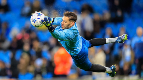 Шмейхель, Чех, Алиссон и еще семь лучших вратарей в истории АПЛ