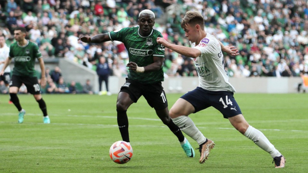 
        Первое испытание пройдено: "Краснодар" обыграл "Крылья" и вернул себе лидерство в РПЛ
        
        
        
	