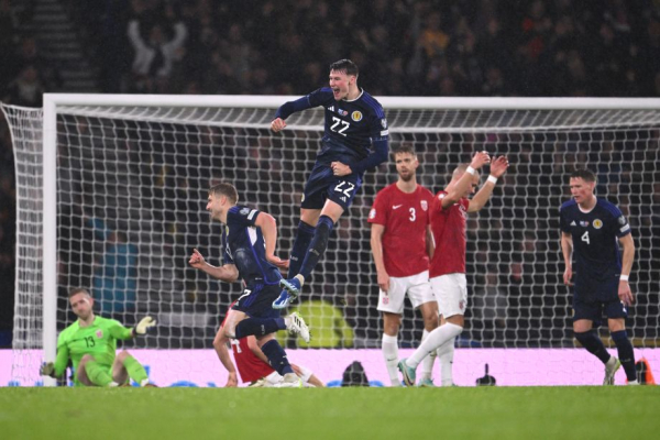 Квалификация Евро-2024, 19 ноября 2023: покер Лукаку, Роналду против Исландии, гол Кварацхелии Испании, выход Сербии