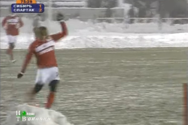 Культовые футбольные матчи в России при плохих погодных условиях в 90-е и нулевые: рейтинг, фото