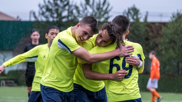 Первенство среди команд спортивных школ. Полуфиналы