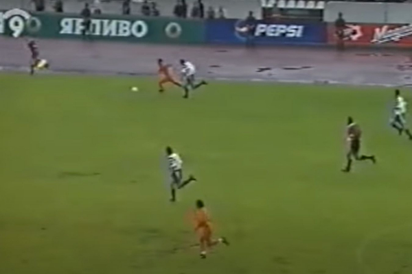 Культовые футбольные матчи в России при плохих погодных условиях в 90-е и нулевые: рейтинг, фото