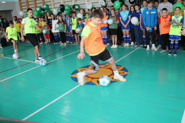 Пименов и Гасилин приехали к победителям фестиваля &laquo;Футбол в школе&raquo; 