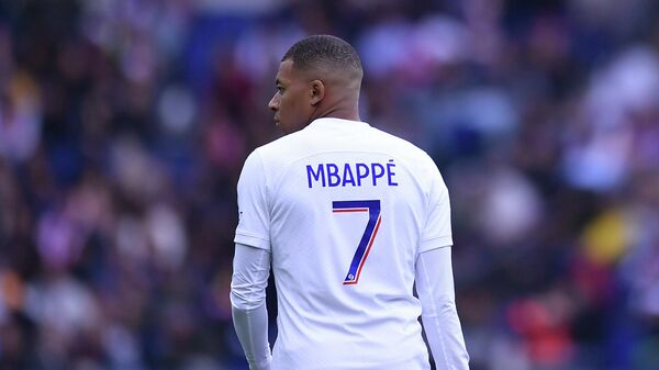 Мбаппе обошел Головина в голосовании за приз лучшему футболисту октября в Лиге 1