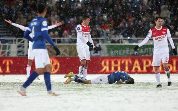 &laquo;Балтика&raquo; &mdash; &laquo;Спартак&raquo;, 16-й тур РПЛ, 25 ноября 2023: фото снежного матча, условия, погода