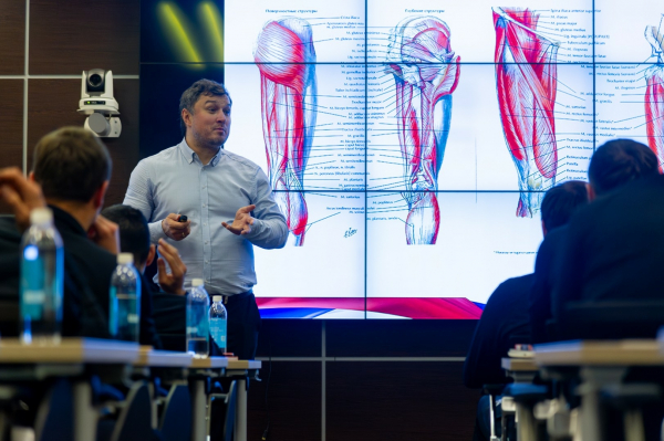 Слушатели программы &laquo;PRO-УЕФА&raquo; посетили тренировку &laquo;Локомотива&raquo;