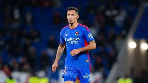 "Лион" проиграл "Лиллю" и остается на последнем месте в чемпионате Франции