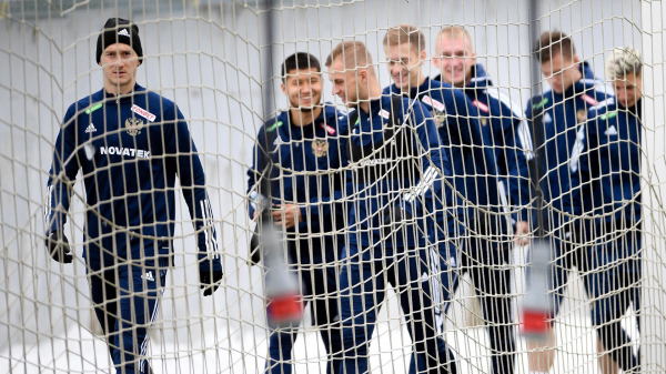 Митрофанов: сборная России в июне рассчитывала провести два матча с Буркина-Фасо