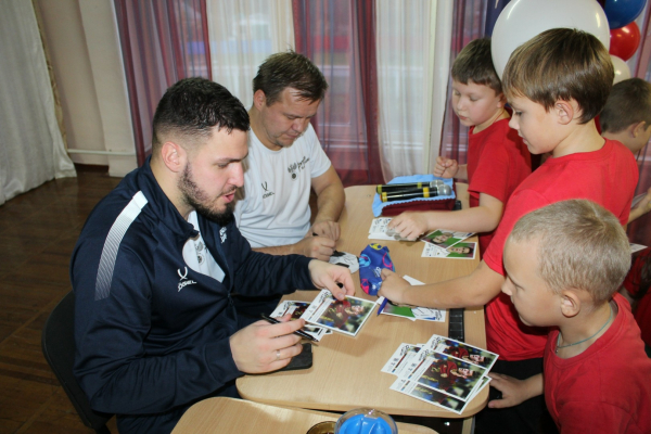 Пименов и Гасилин приехали к победителям фестиваля &laquo;Футбол в школе&raquo; 