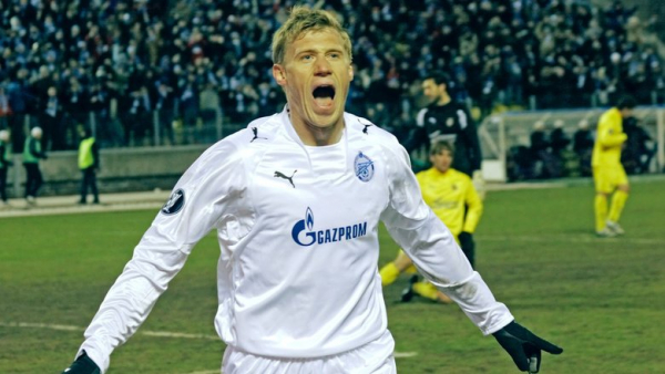 &laquo;В &ldquo;Спартаке&rdquo; Погребняка убивали морально. Вся команда бегает, а Старков отправляет его тренироваться с вратарями!&raquo;