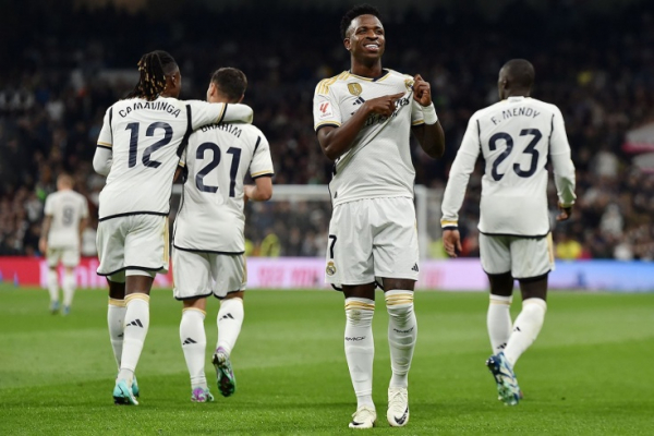 &laquo;Реал&raquo; &mdash; &laquo;Валенсия&raquo; &mdash; 5:1, обзор матча, 13-й тур Ла Лиги, видео, 11 ноября 2023, Родриго и Винисиус, ошибки Мамардашвили