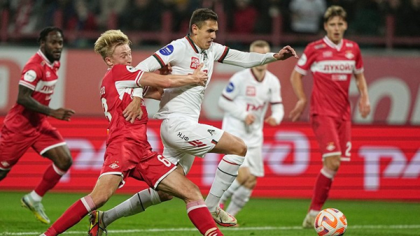 &laquo;Локомотив&raquo; и &laquo;Спартак&raquo; сыграли вничью в матче чемпионата России по футболу