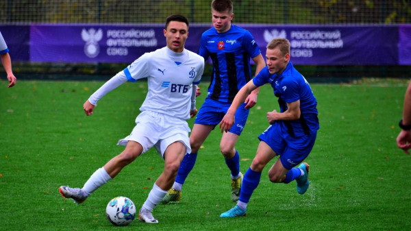 Первенство среди команд спортивных школ. 4-й тур