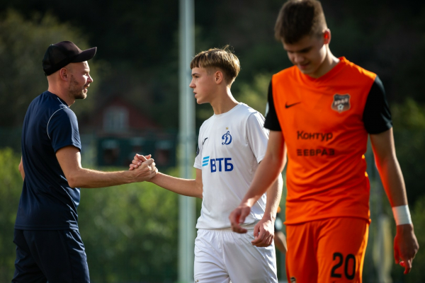 &laquo;СКА Хабаровск&raquo; возглавил таблицу турнира победителей МЮФЛ-3