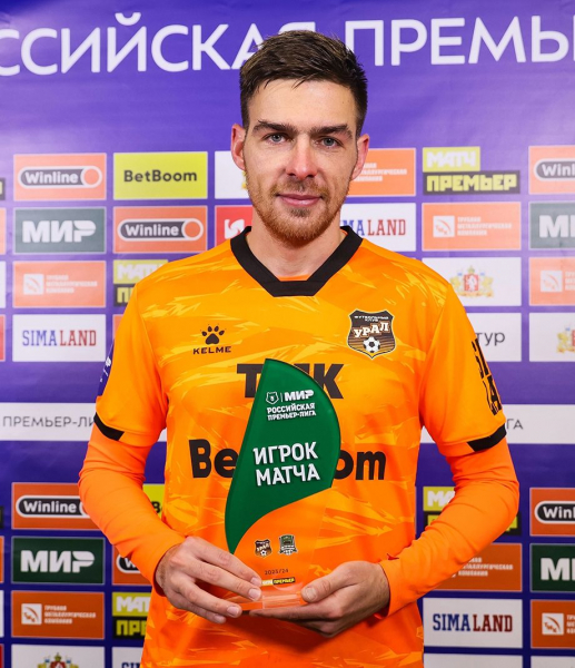 РПЛ, сезон-2023/2024, символическая сборная 16-го тура: Соболев, Пиняев, Файзуллаев, Бителло, Максименко