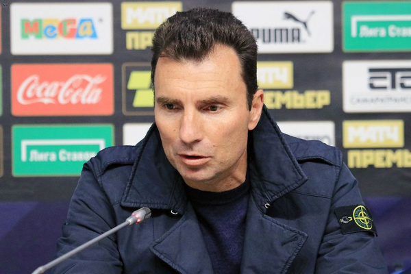 Почему Гильермо Абаскаль носит Stone Island, кто ещё из тренеров: Гвардиола, Энрике, Личка, история бренда, фанаты