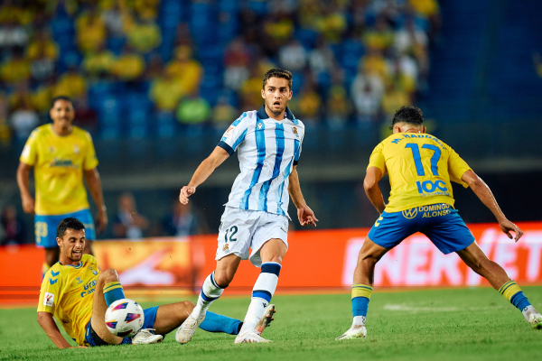 
        От Погребняка до Захаряна: вспоминаем последние продажи клубов РПЛ за рубеж
        
        
        
	