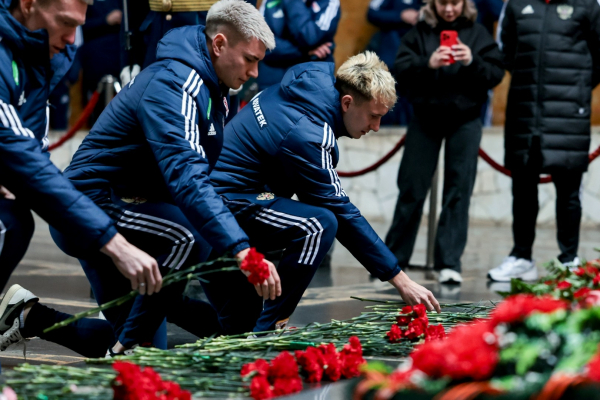 Сборная России посетила Мамаев курган