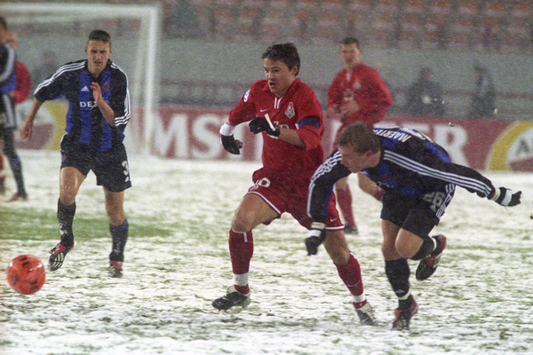 Культовые футбольные матчи в России при плохих погодных условиях в 90-е и нулевые: рейтинг, фото