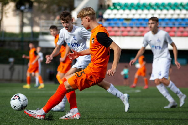 &laquo;СКА Хабаровск&raquo; возглавил таблицу турнира победителей МЮФЛ-3